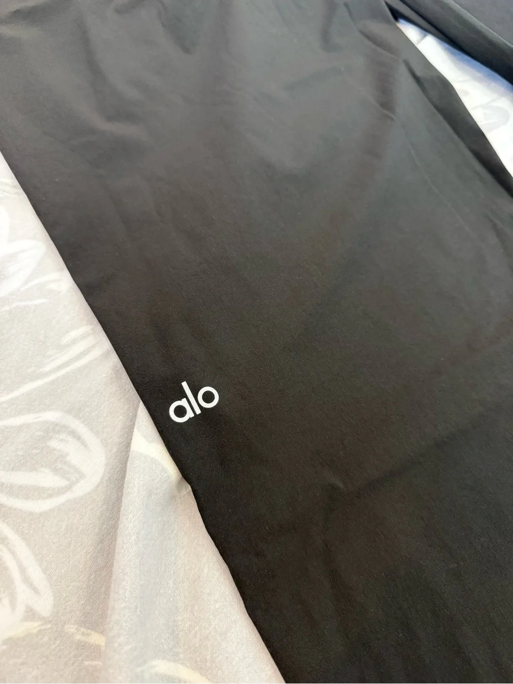 Alo Yoga High-Waist Pursuit Trouser - Black (Women's)